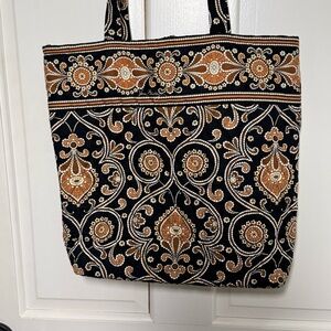 🔸SOLD🔸Vera Bradley Patterned Tote Bag